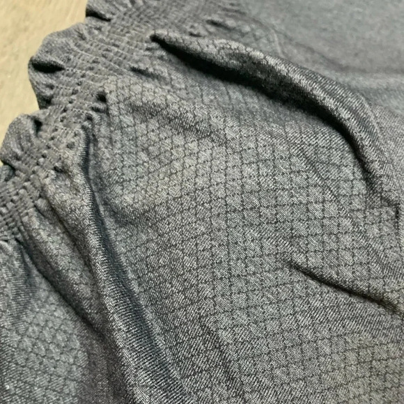 Lululemon Ebb and Flow Crop II in Deep Coal - Picture 10 of 12